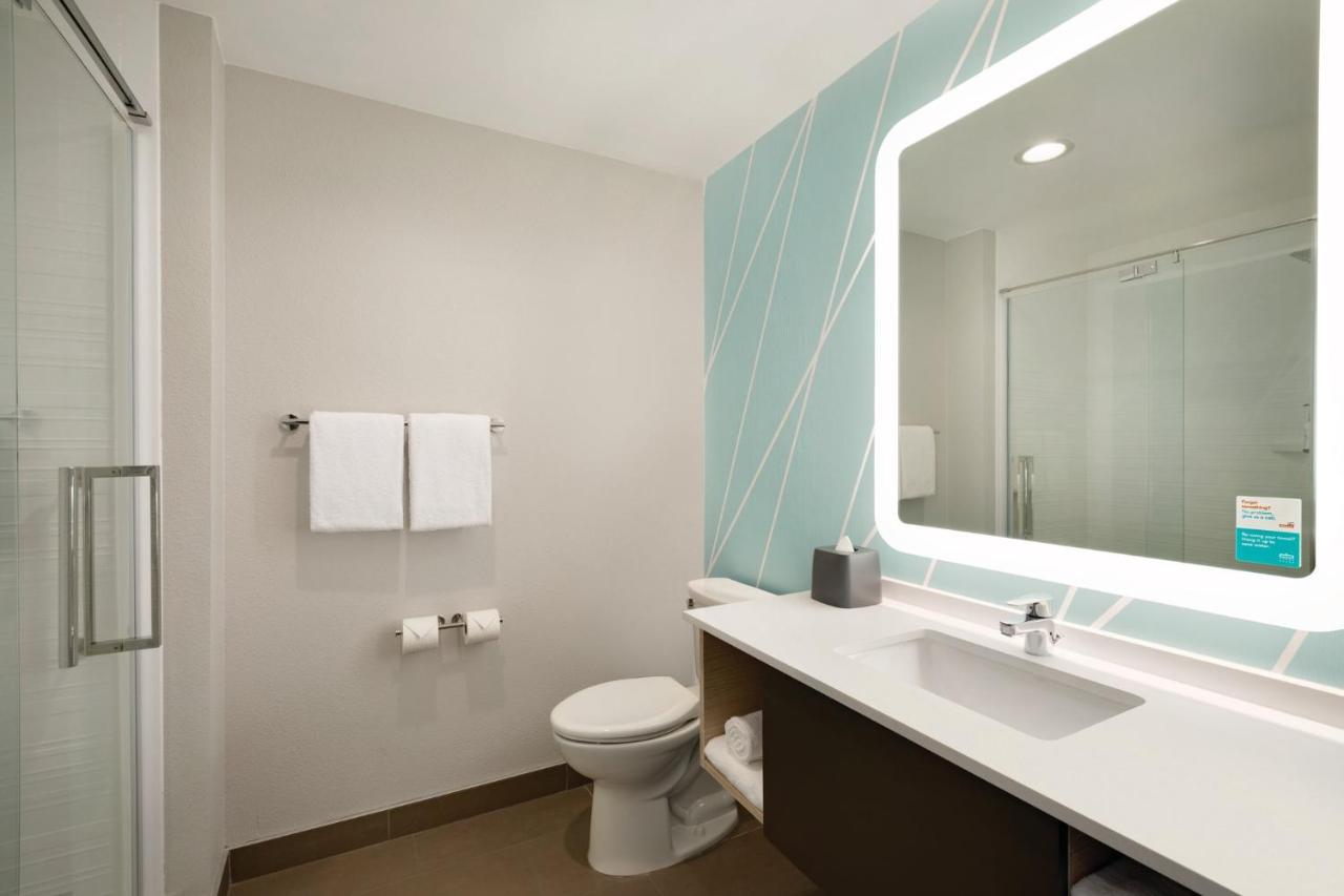 Avid Hotels Elkhart North By Ihg Εξωτερικό φωτογραφία