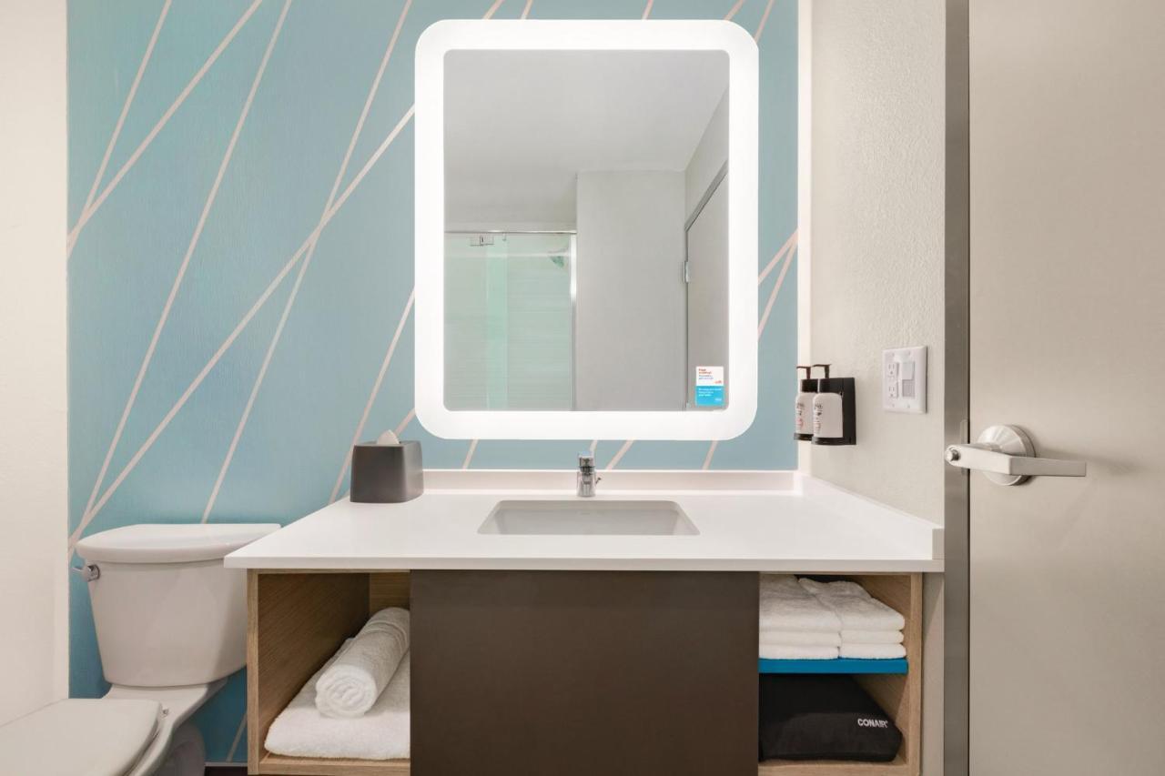 Avid Hotels Elkhart North By Ihg Εξωτερικό φωτογραφία